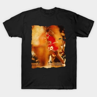 Basket - Jordan Pose vtg photo T-Shirt